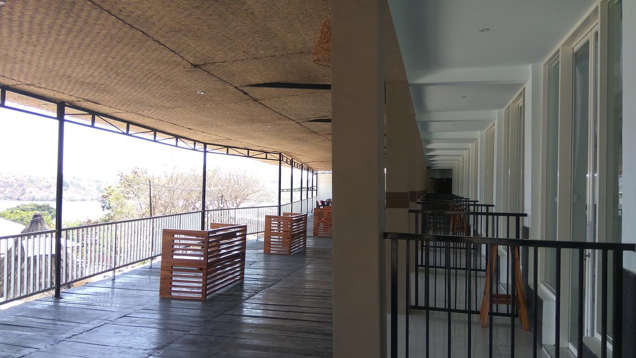 לבואן באג'ו Mawar Hotel מראה חיצוני תמונה